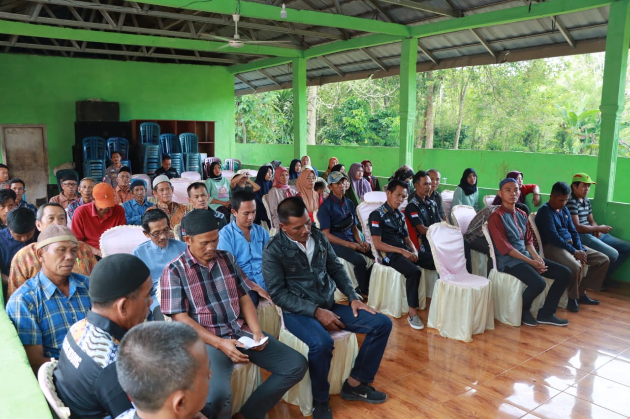 Warga ucapkan terima kasih dengan kegiatan Jumat curhat