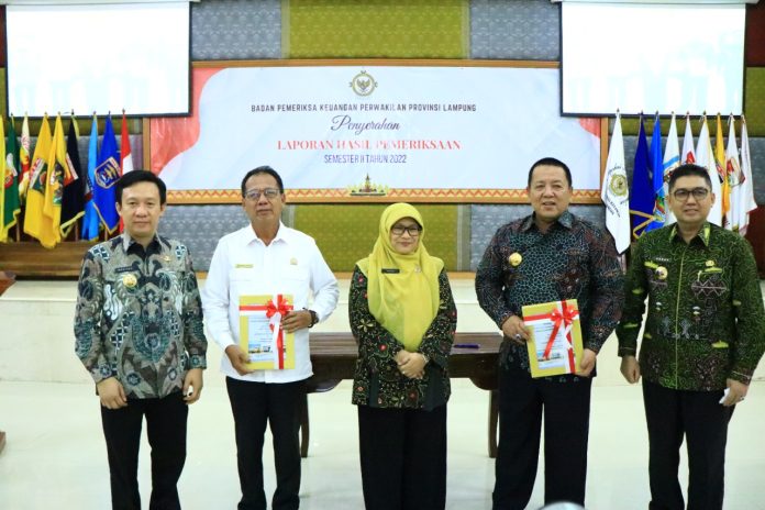 Ketua DPRD Provinsi Lampung Hadiri Kegiatan BPK Perwakilan Provinsi Lampung Serahkan Laporan Hasil Pemeriksaan Semester II Tahun 2022