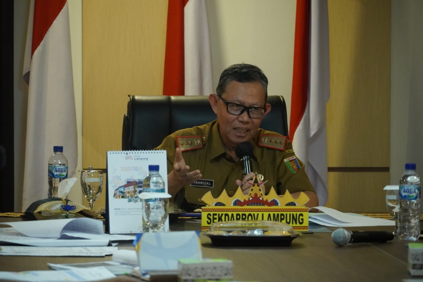 Sekdaprov Fahrizal Darminto, Pimpin Rapat Evaluasi Pelayanan Publik PANRB dan Ombudsman