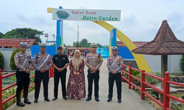 Libur Akhir Tahun, Sat lantas Polres Metro dan Jajaran Lakukan Pengamanan di Tempat Wisata